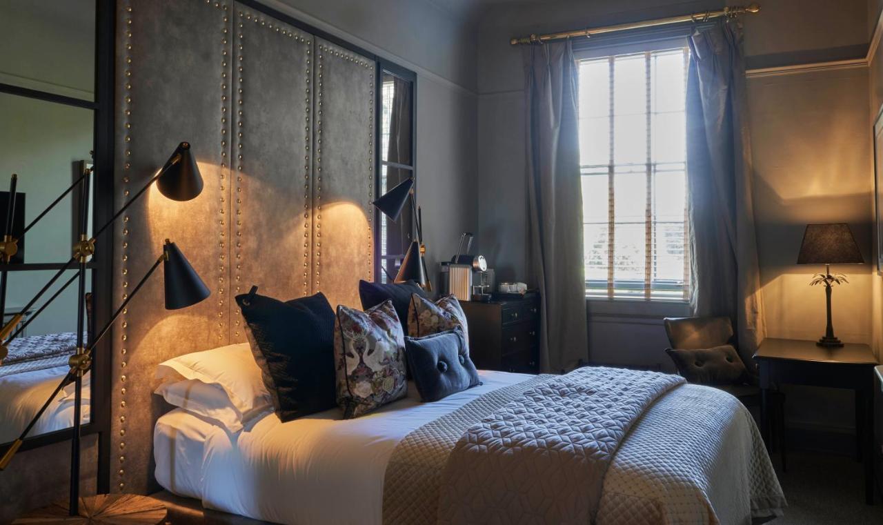 Hotel The Elms & 4*