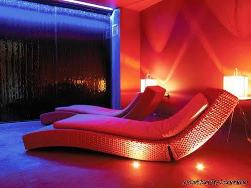 Hotel The Elms &