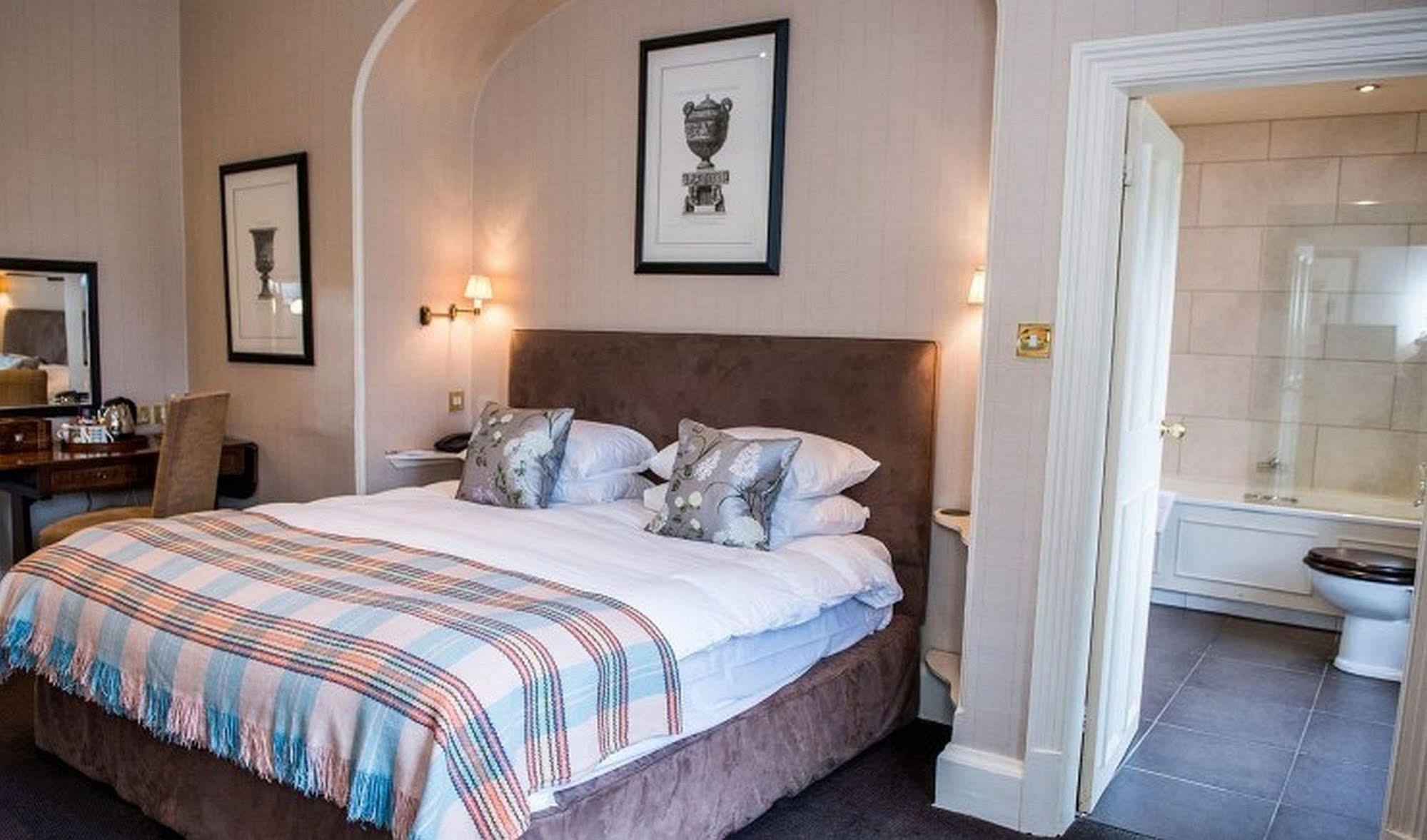 The Elms & Hotel Abberley