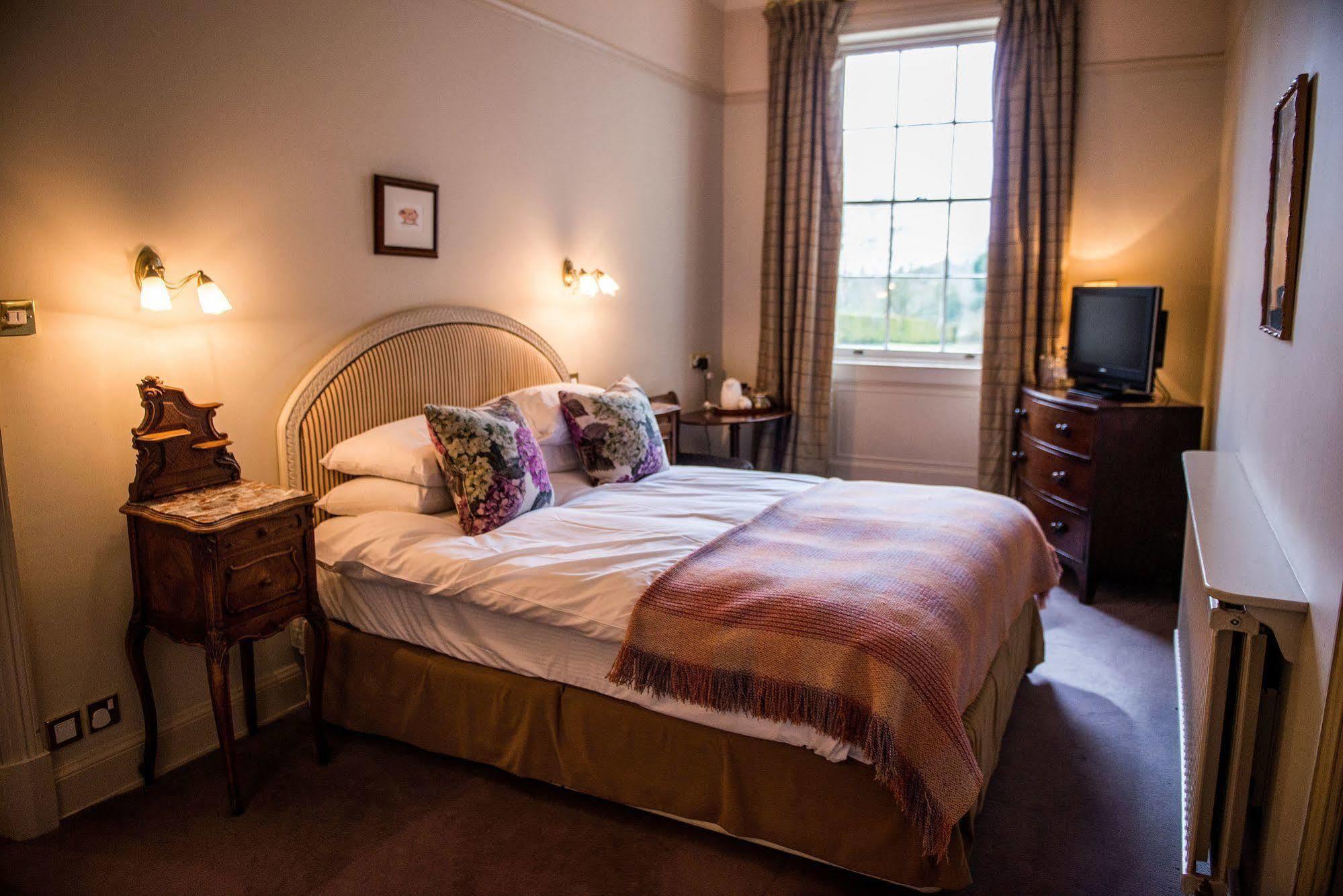 The Elms & 4* Abberley