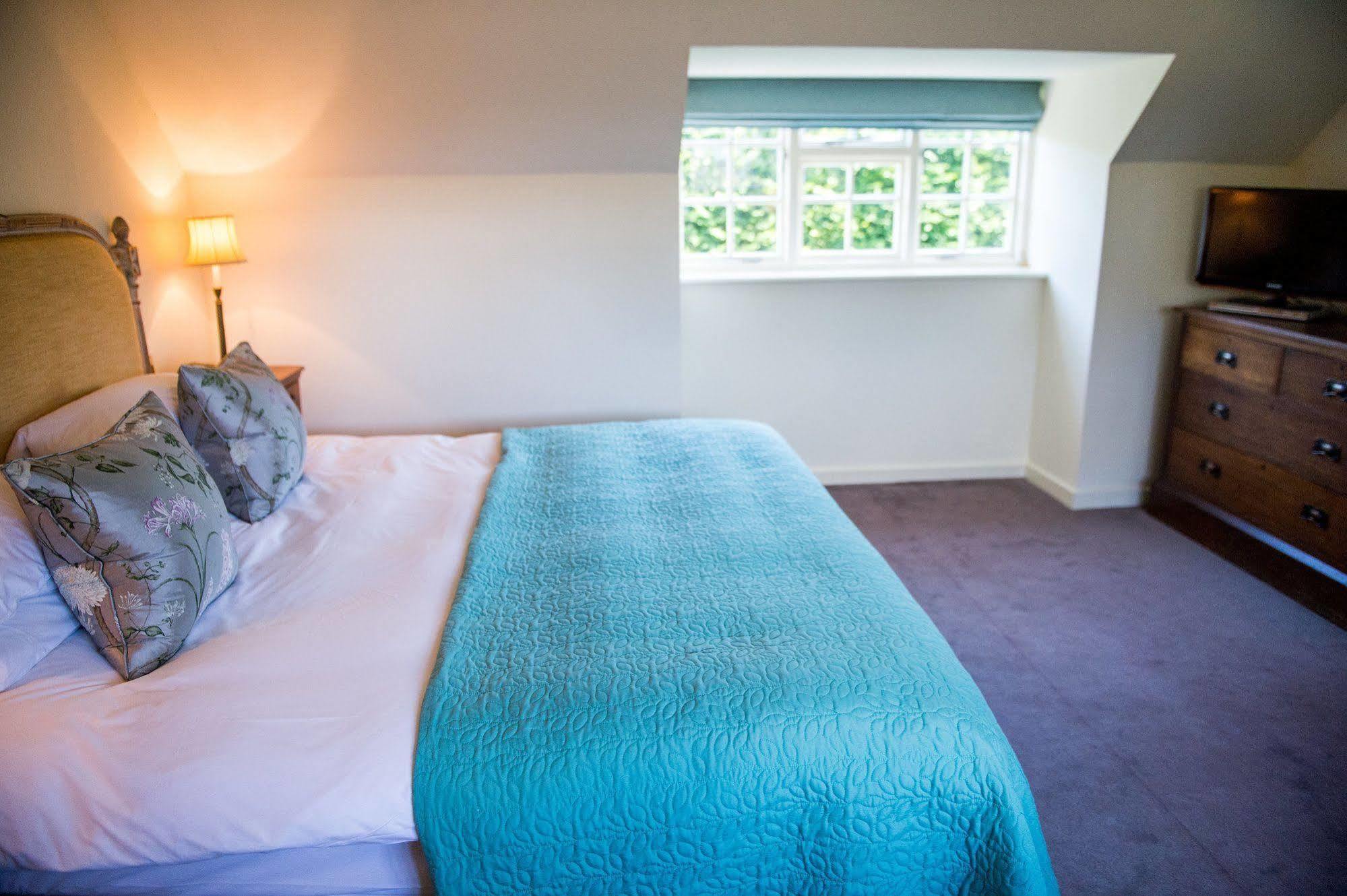 Hotel The Elms & 4*